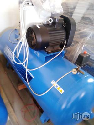 Air Compressor Machine