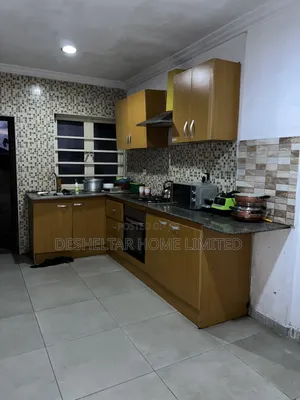 3bdrm Shared Apartment in Southern View Estate, Chevron for rent
