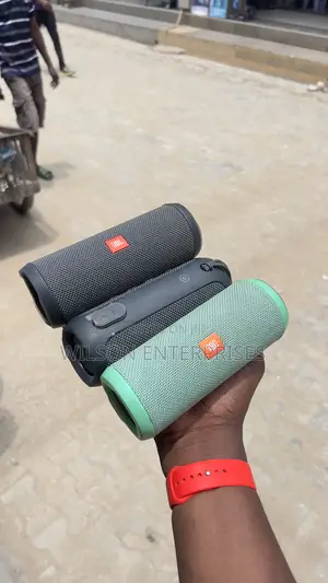 JBL Flip 3 Speaker