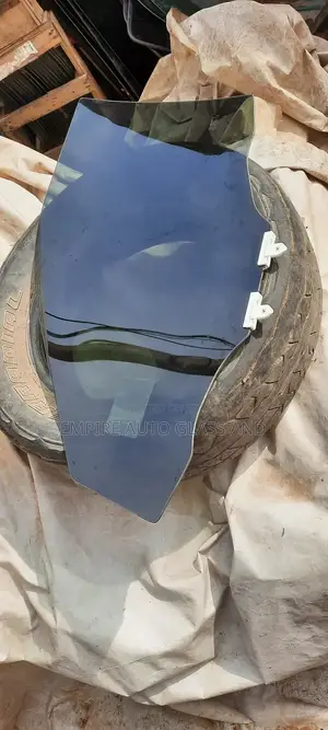 Front Door Glass Tinted For Toyota Highlander2020 Available