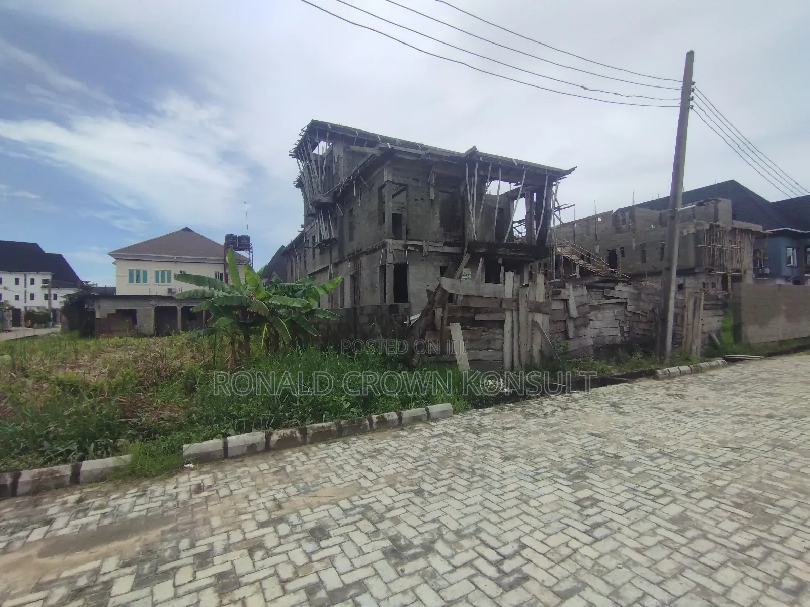 2bdrm Block of Flats in Ago Palace for sale