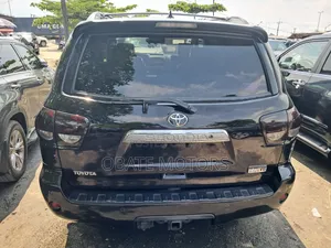 Toyota Sequoia 2015 Black