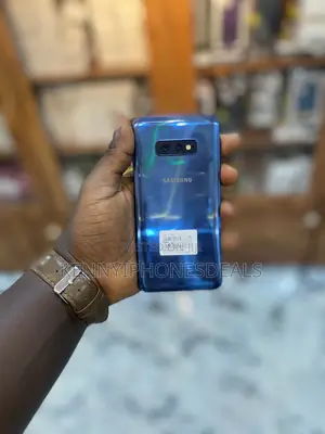 Samsung Galaxy S10e 128 GB Blue
