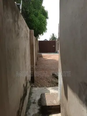 600msq by the Road Hotel Bustop Lasu Express