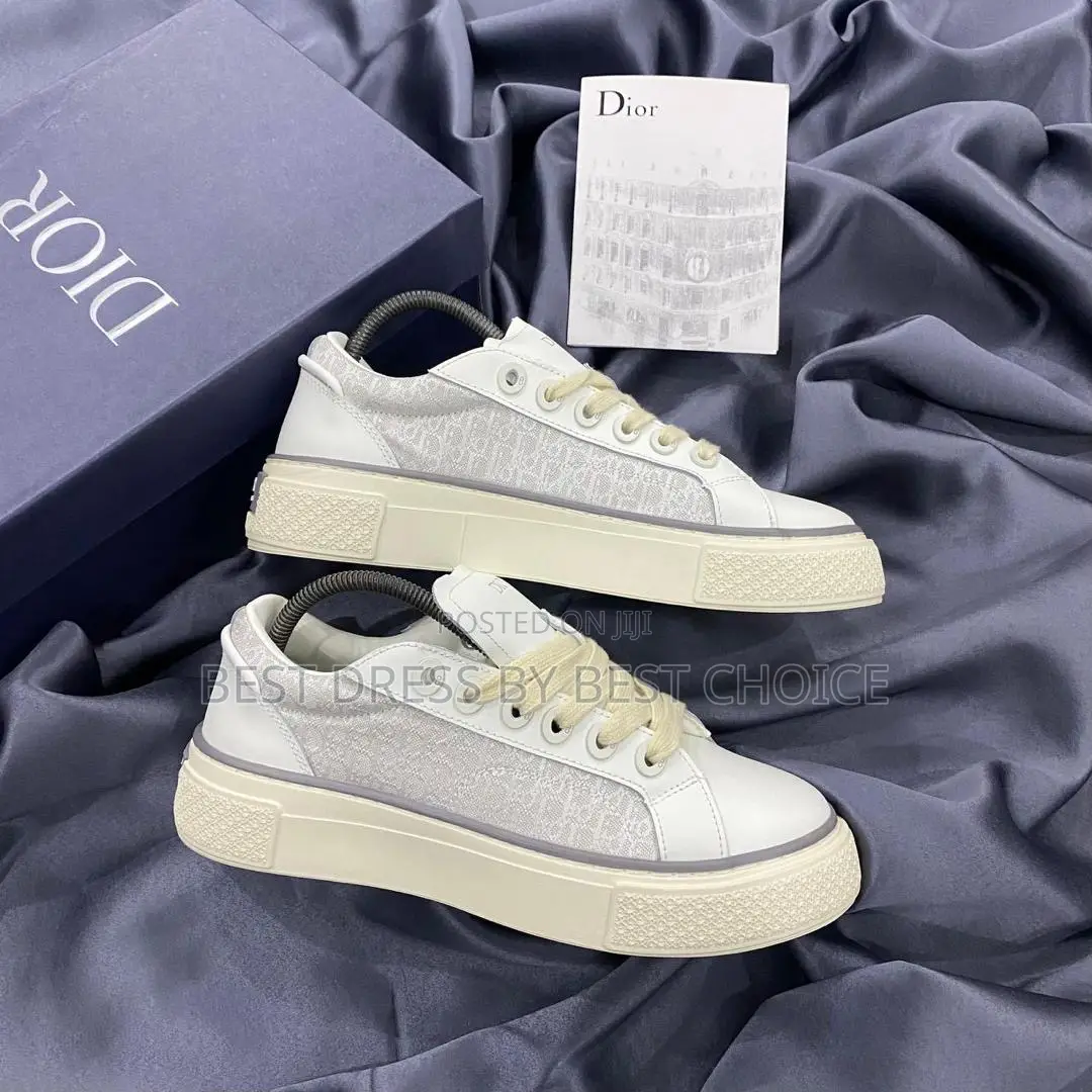 Dior B33 Embossed Low Top Sneakers