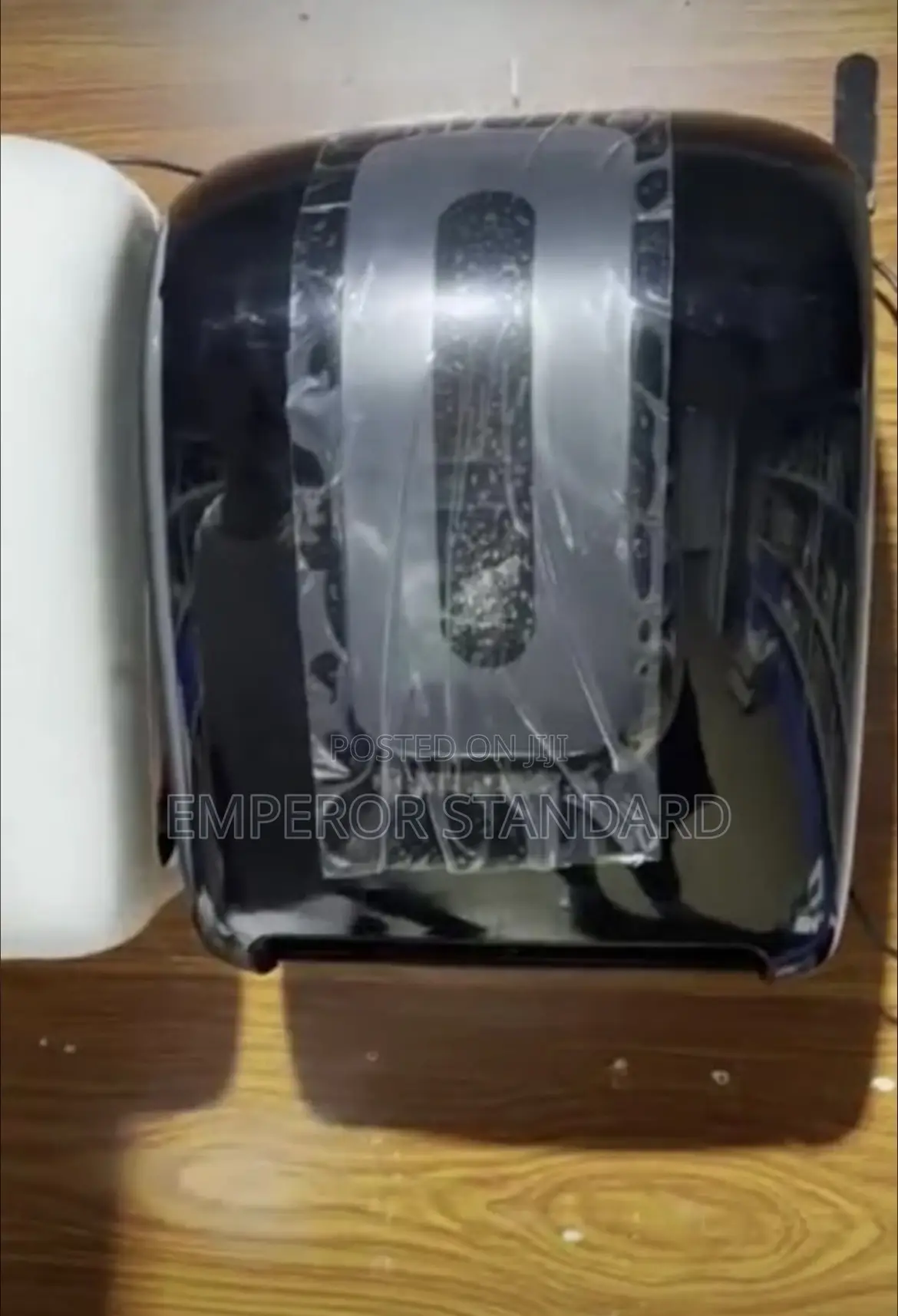 Automatic Tissue Dispenser