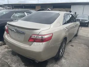 Toyota Camry 2007 Gold