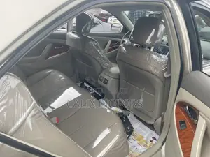 Toyota Camry 2008 Gold
