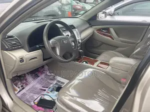 Toyota Camry 2008 Gold