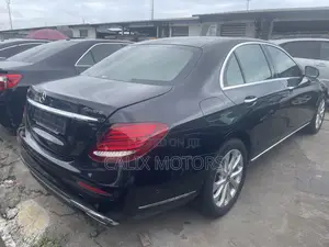 Mercedes-Benz E300 2017 Black
