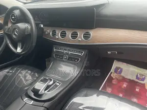 Mercedes-Benz E300 2017 Black