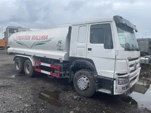 Foreign Used Howo Truck Water Tanker Truck.