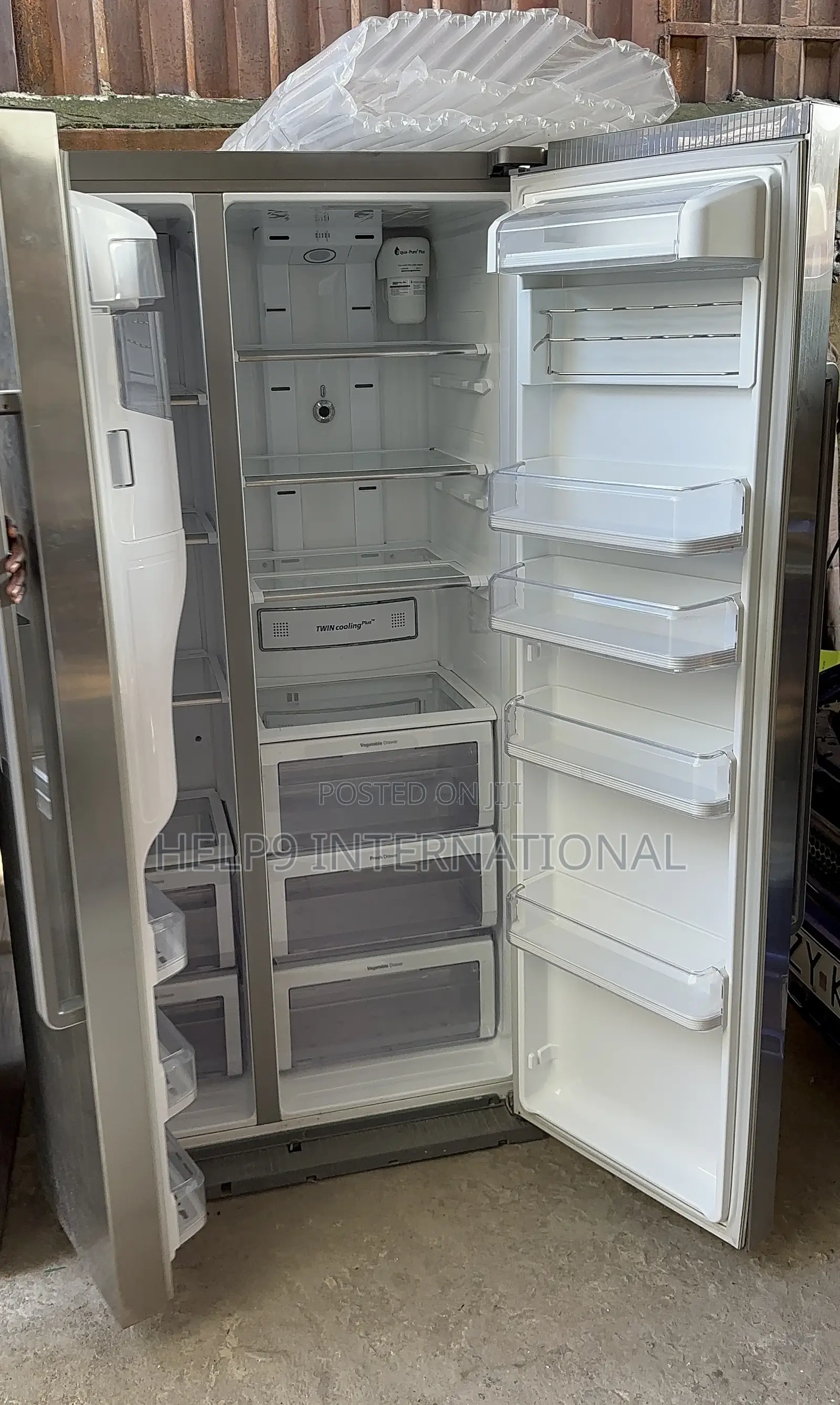 American Style Samsung 615ltrs Side-by-Side Refridgerator