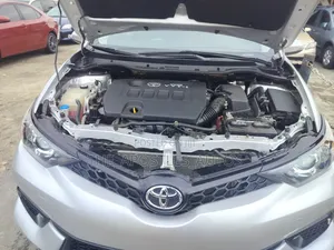 Toyota Corolla 2017 Silver
