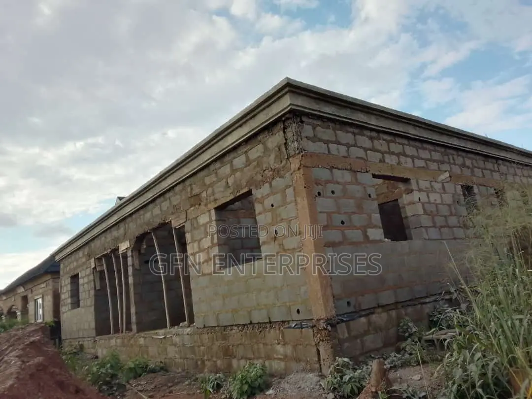 Solid Parapet Direct-Cast