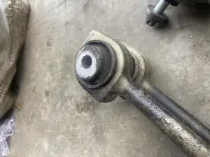 Control Arms(Lower Arm) C300(204)