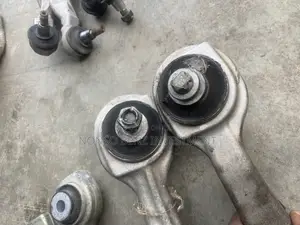 Control Arms(Lower Arm) C300(204)