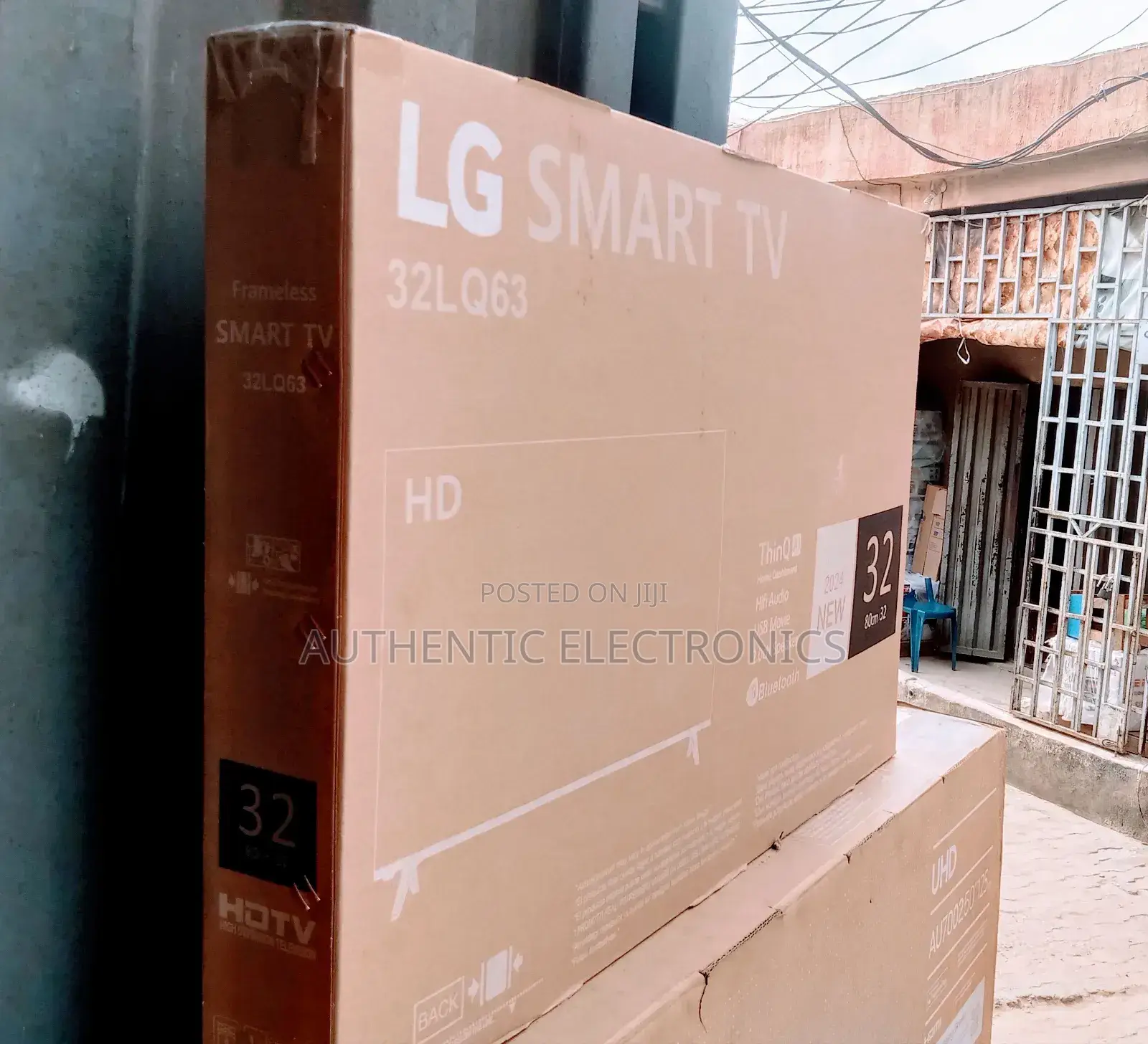 LG 32'inches Smart Tv Frameless