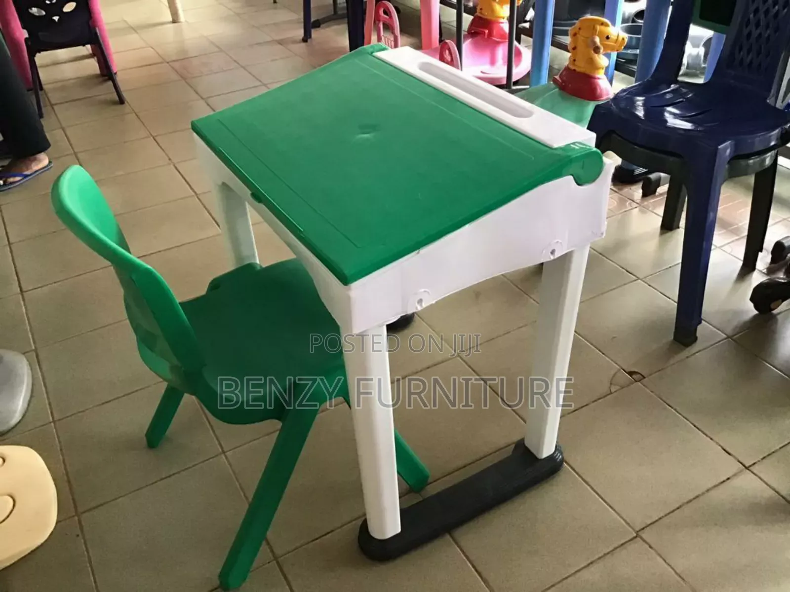 Plastic Student Desk With Lockers