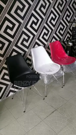 Visitor Design Chair Chrome Legs