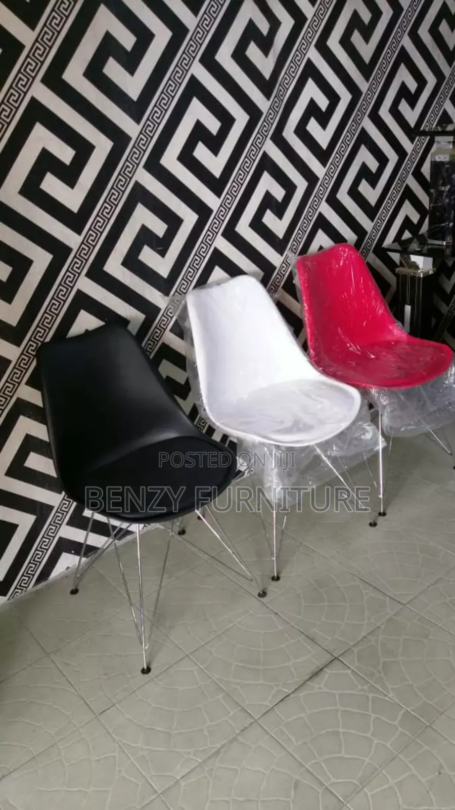 Visitor Design Chair Chrome Legs