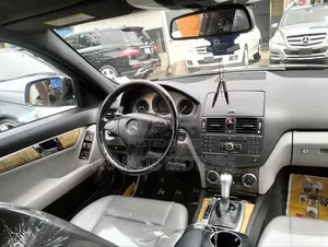 Mercedes-Benz C300 2010 Black