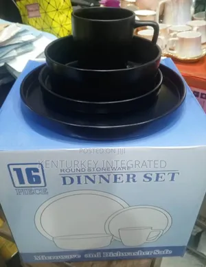 16piece Round Stoneware Dinner Set Microwave/Dishwasher Safe
