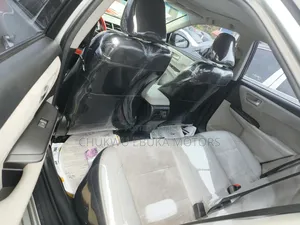 Toyota Camry 2016 Silver