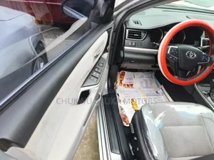 Toyota Camry 2016 Silver