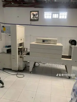 Shrink Wrapping Machine