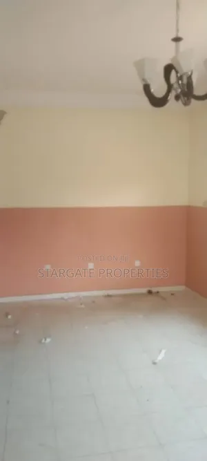 5bdrm Duplex in Off Bisiola, Lekki Phase 1 for rent