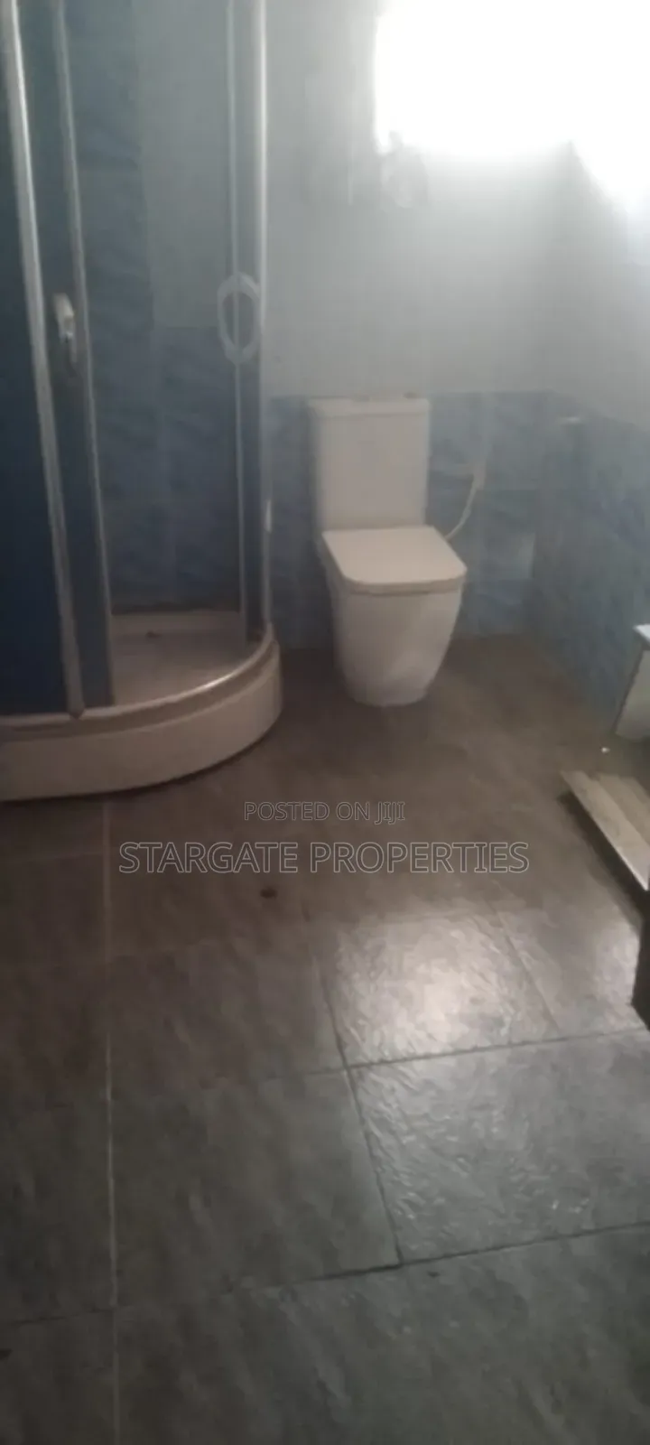 5bdrm Duplex in Off Bisiola, Lekki Phase 1 for rent