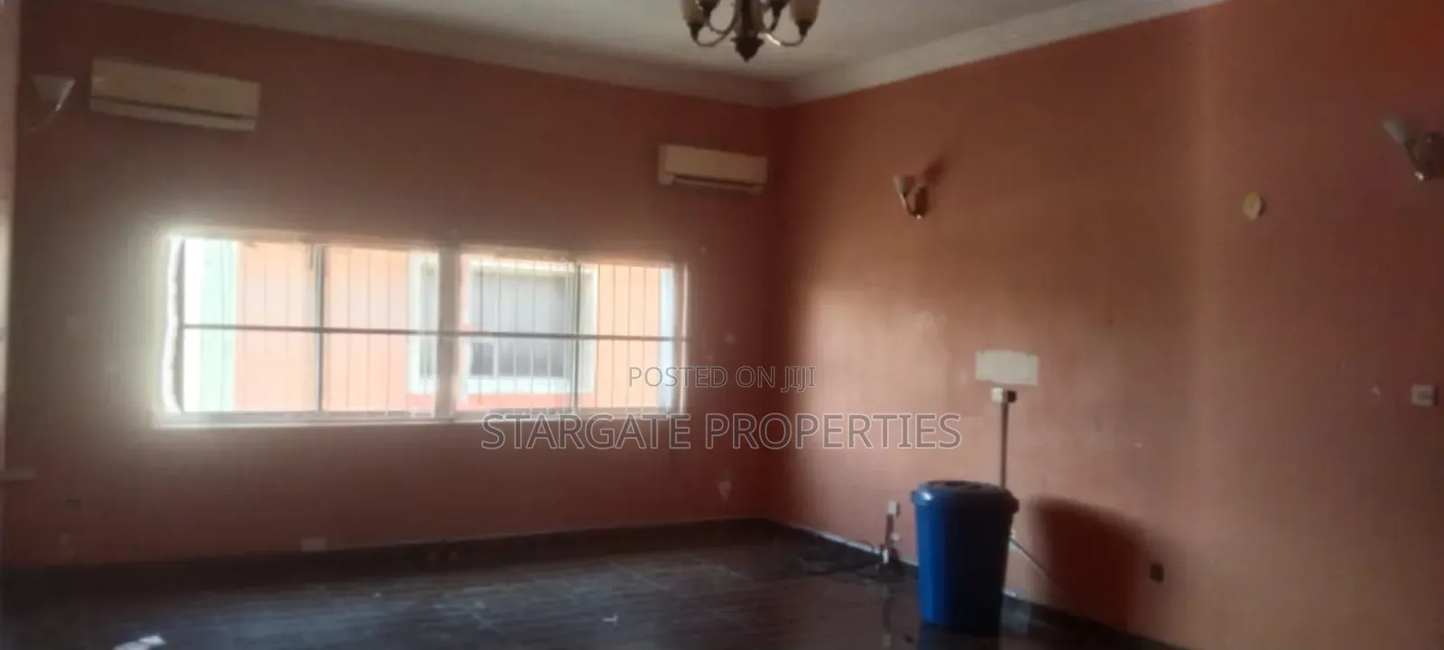 5bdrm Duplex in Off Bisiola, Lekki Phase 1 for rent