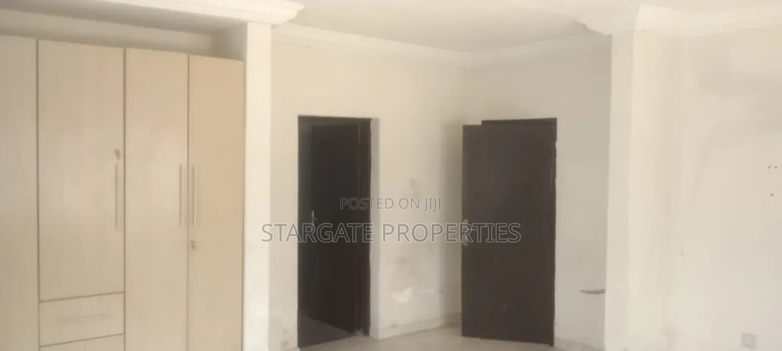 5bdrm Duplex in Off Bisiola, Lekki Phase 1 for rent