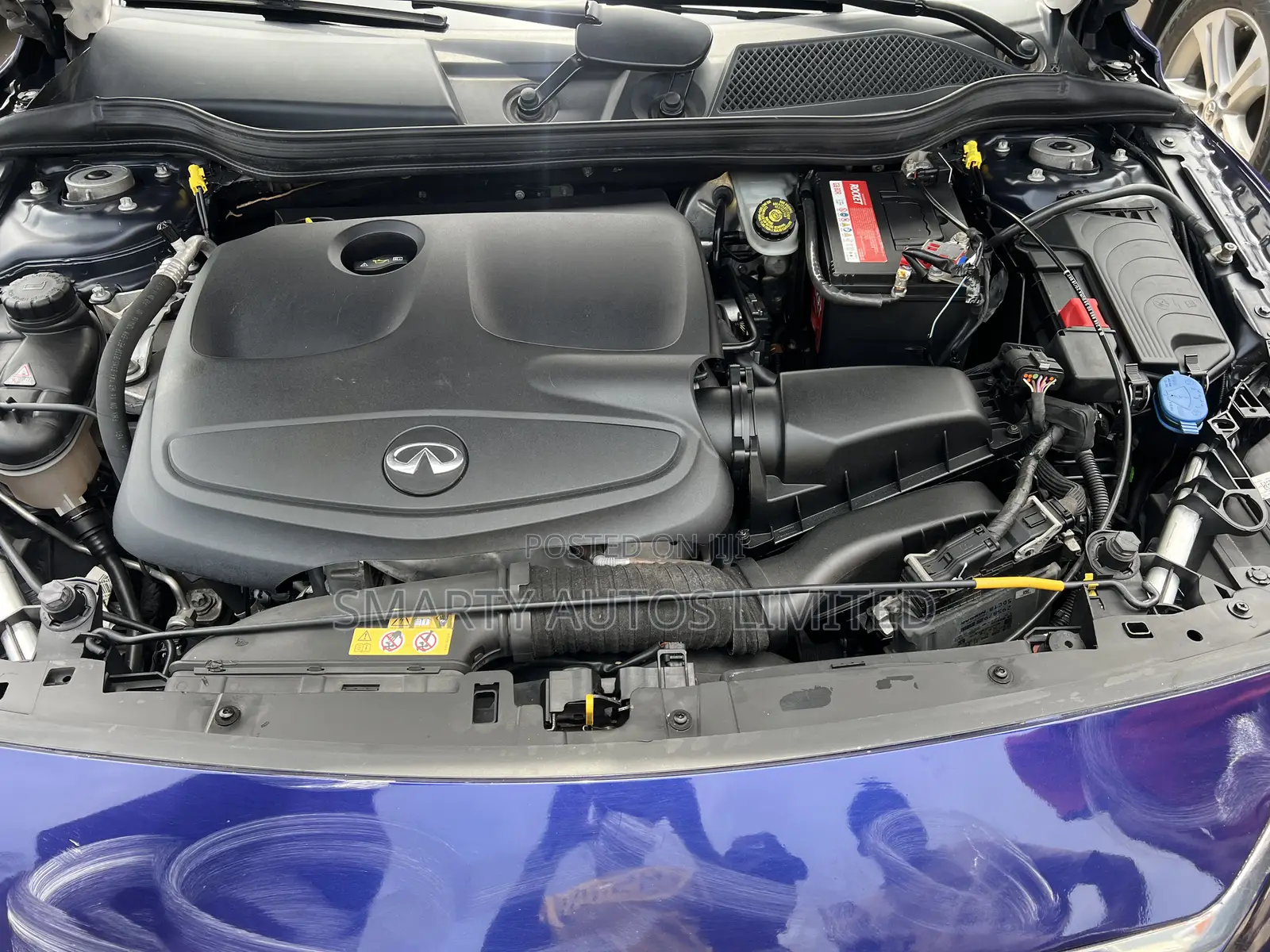 Infiniti Q30 2017 Purple