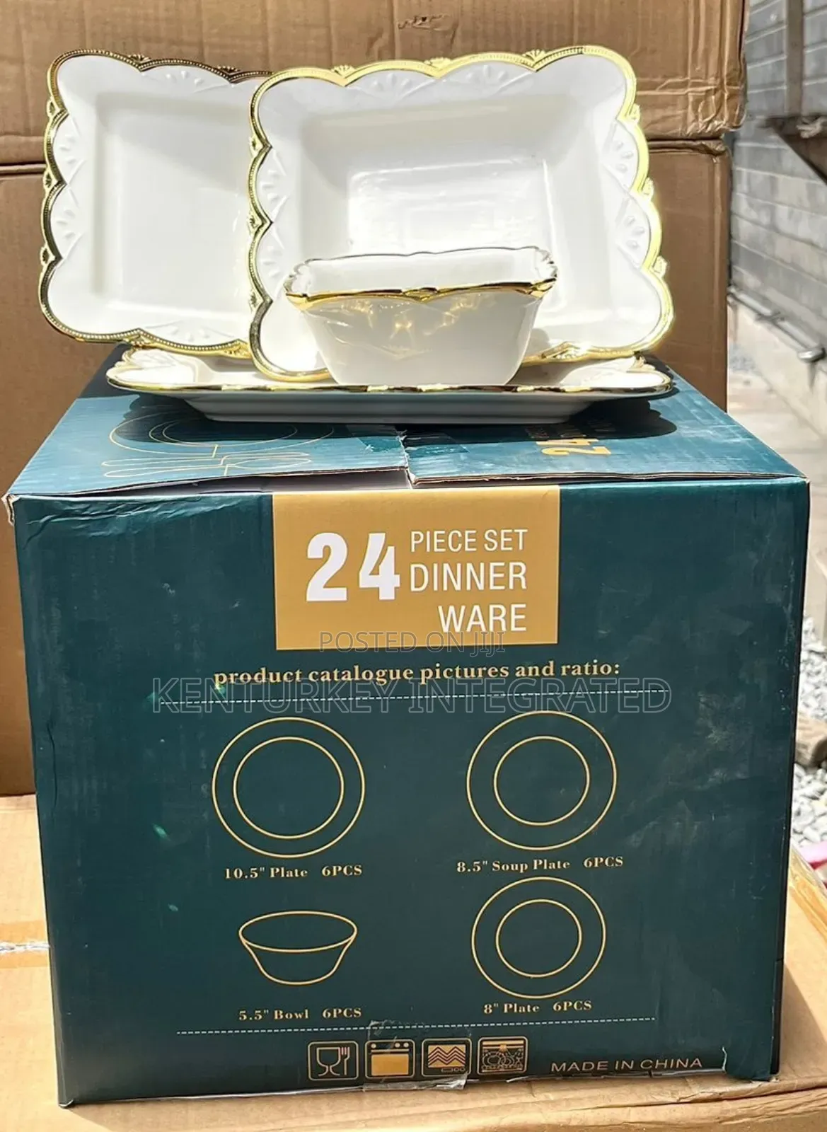 24 Piece Set Dinnerware