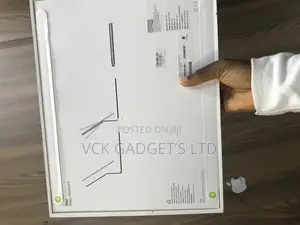 iPad Pro M4 13inch Magic Keybord