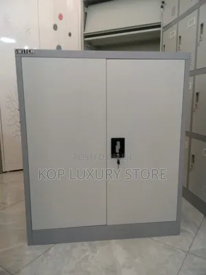 Metel Shelves Cupboard Without Glasses