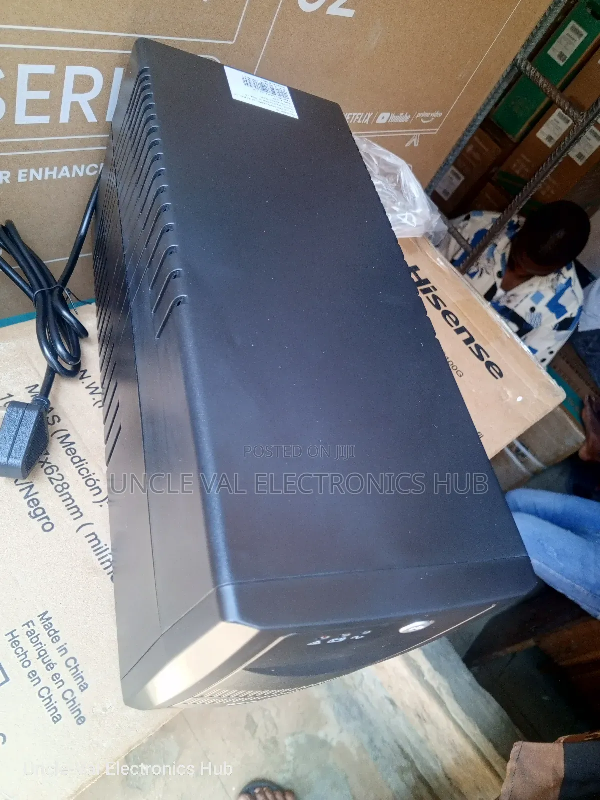 Maxi 1200va UPS