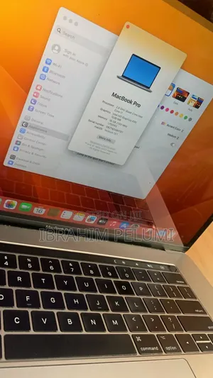 Laptop Apple MacBook Pro 2017 16GB Intel Core I7 SSD 256GB