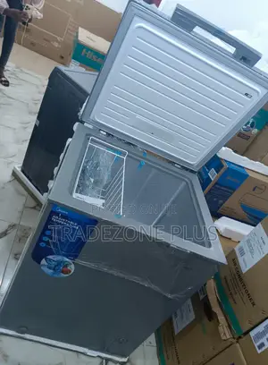 Low Energy Consumption Midea Chest Freezer Hs 186cn 150lts