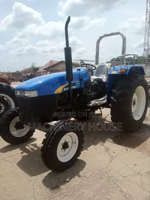 New Holland Tractor TT75