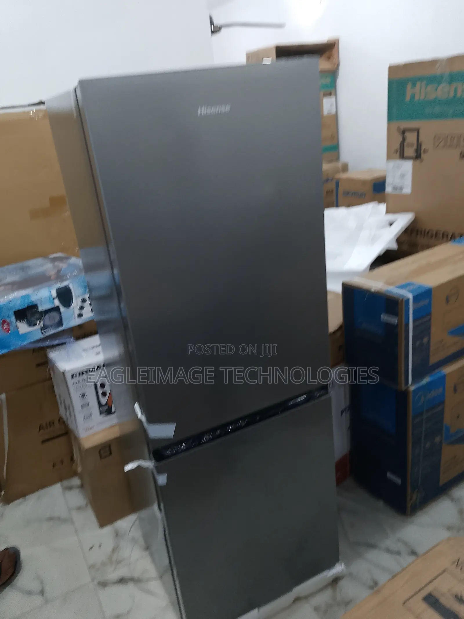 Ultra-Quiet Hisense Bottom Freezer(Rd29dca)225ltrs