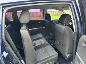 Toyota Verso 1.6 2009 Blue