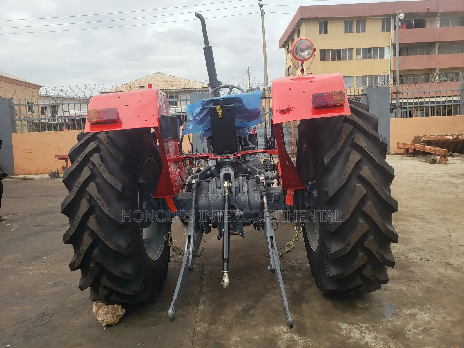 Massey Ferguson 375 Tractor
