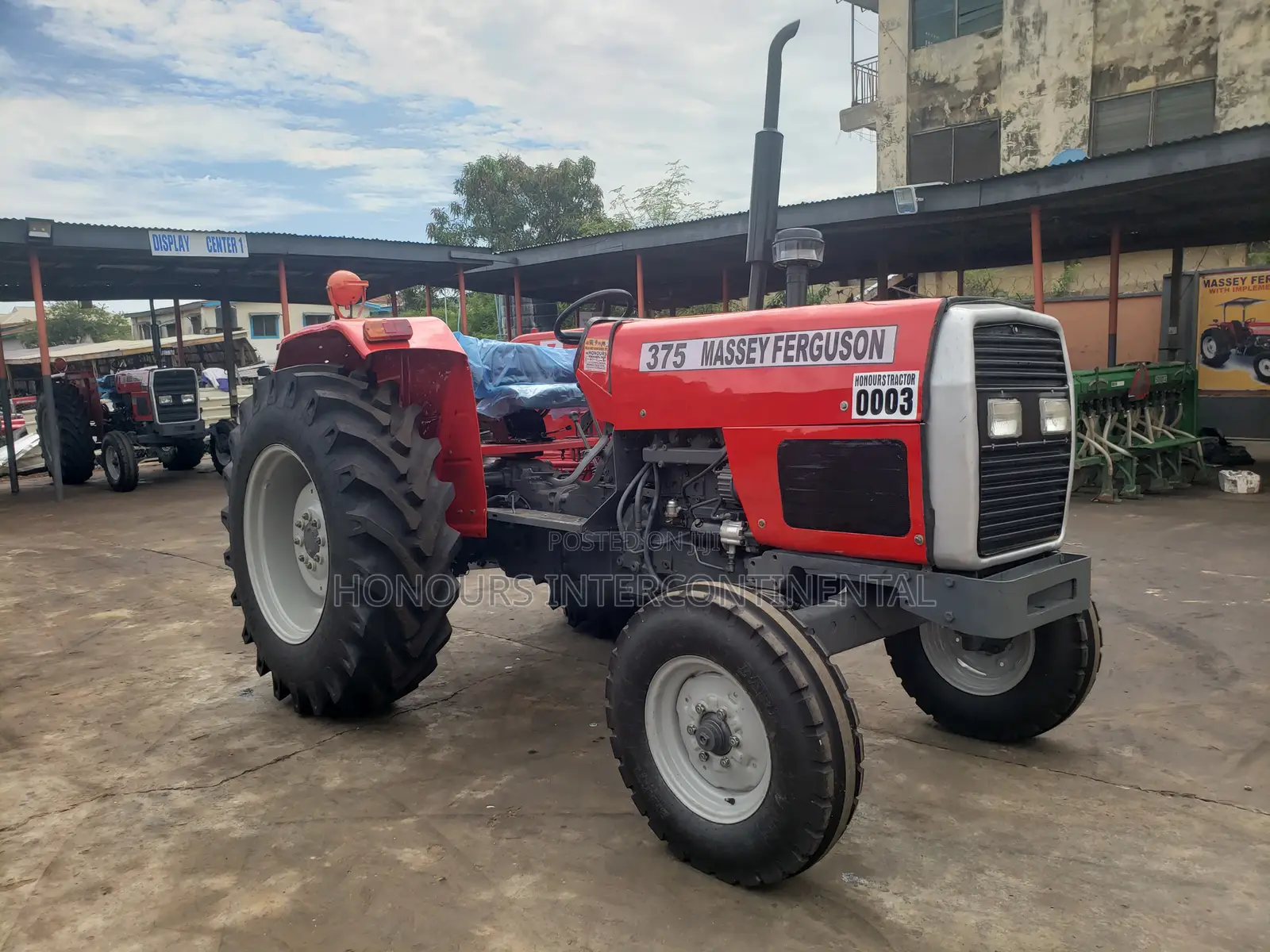 Massey Ferguson 375 Tractor