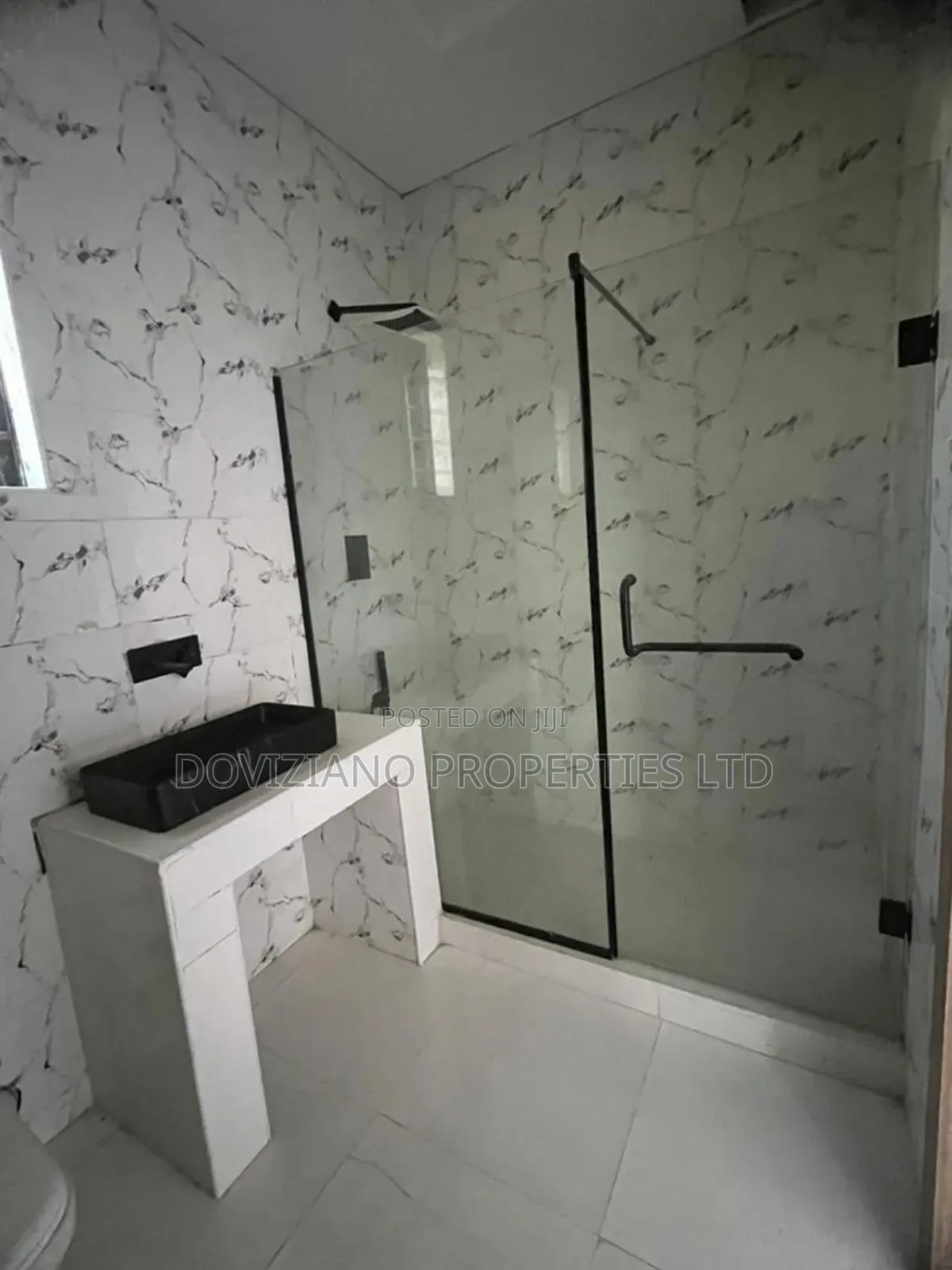 5bdrm Duplex in Ajah for sale