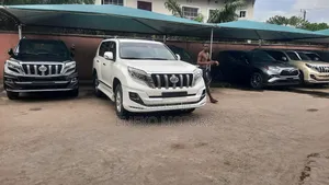 Toyota Land Cruiser Prado 2017 White