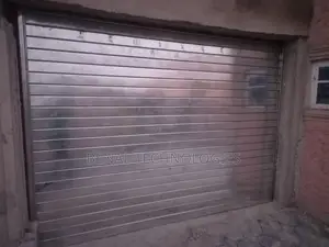 Access Gates and Garage Doors With Roller Features