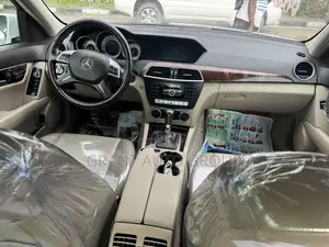 Mercedes-Benz C300 2013 White